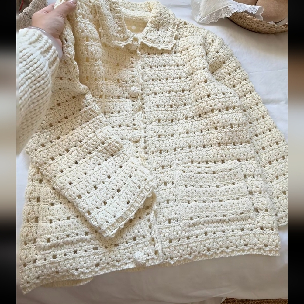 Cream Crochet Cardigan (M)